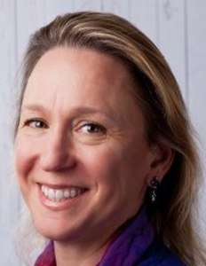 Sara Brothers Headshot